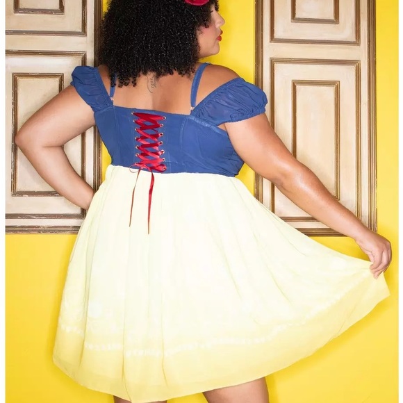 Disney Princess Snow White Dress Plus Size 22 - Picture 2 of 5